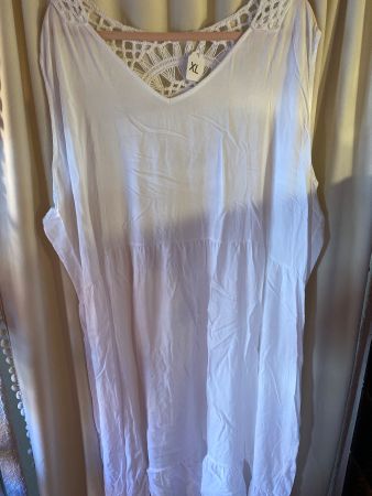 TRÄGERKLEID-VINTAGE WEISS