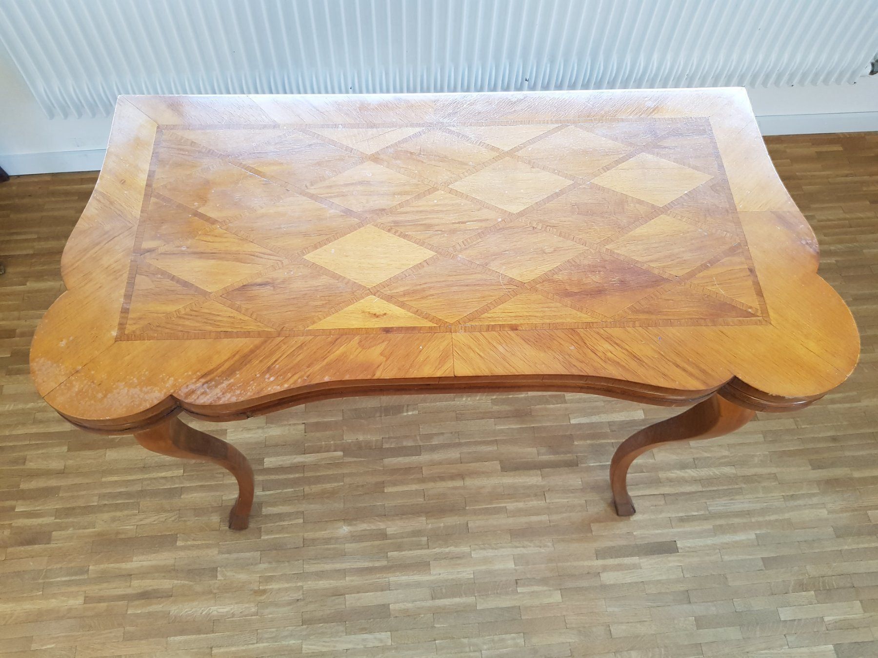 Tavoli: Antiker Spieltisch (wohl Funk) – Usato da Oberhofen am Thunersee venduto da OliCH76