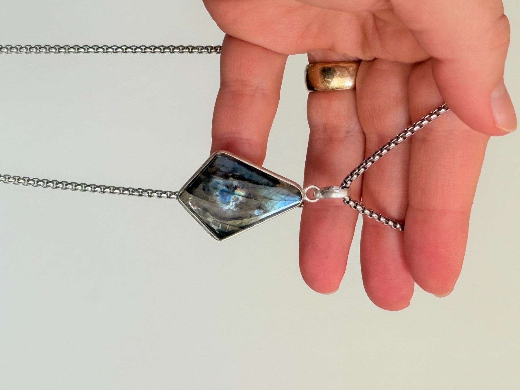 Catenine: Collier labradorite, élégant et tendance ✨ – Nuovo e nell'imballaggio originale da Genève venduto da AWWA 9
