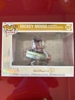 Figurine Funko Pop Mickey Mouse At The Space Mountain Attrac