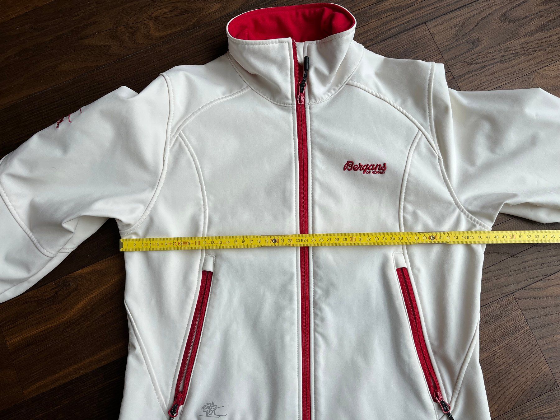 Bergans Giacche: Softshell Jacke Bergans  Gr. S – Usato da Affoltern am Albis venduto da Blackrhythm 4