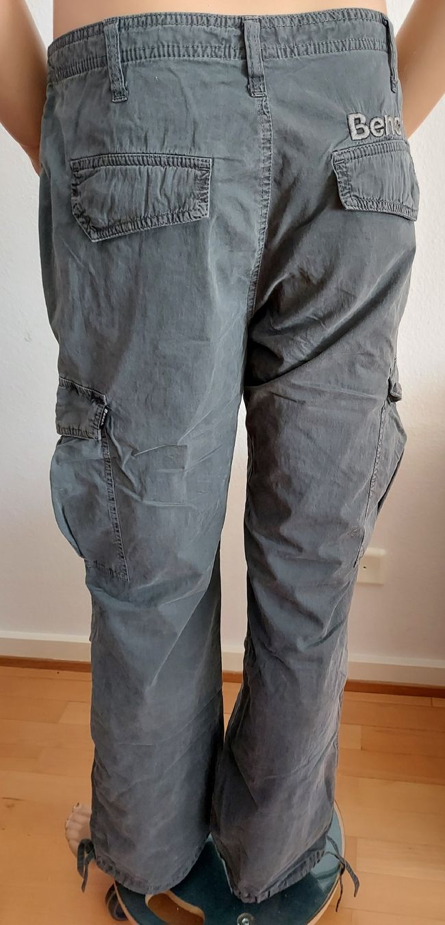 Bench Pantaloni: Neue Bench Herren Cargo Hose, Gr. 30/34, Grau – Nuovo e nell'imballaggio originale da Basel venduto da Mazzo84 2