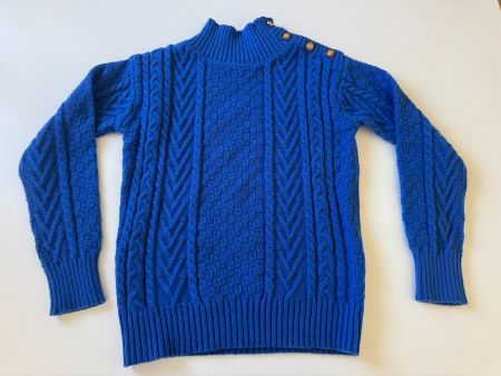Royalblauer Pullover