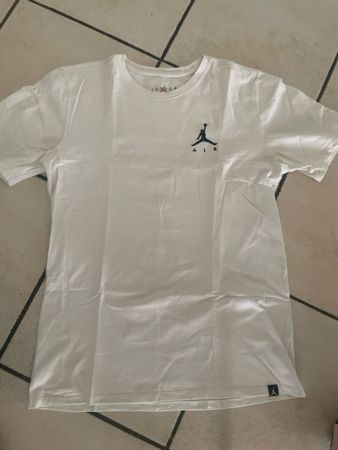 Jordan Air T-Shirt weiss Grösse M neuwertig