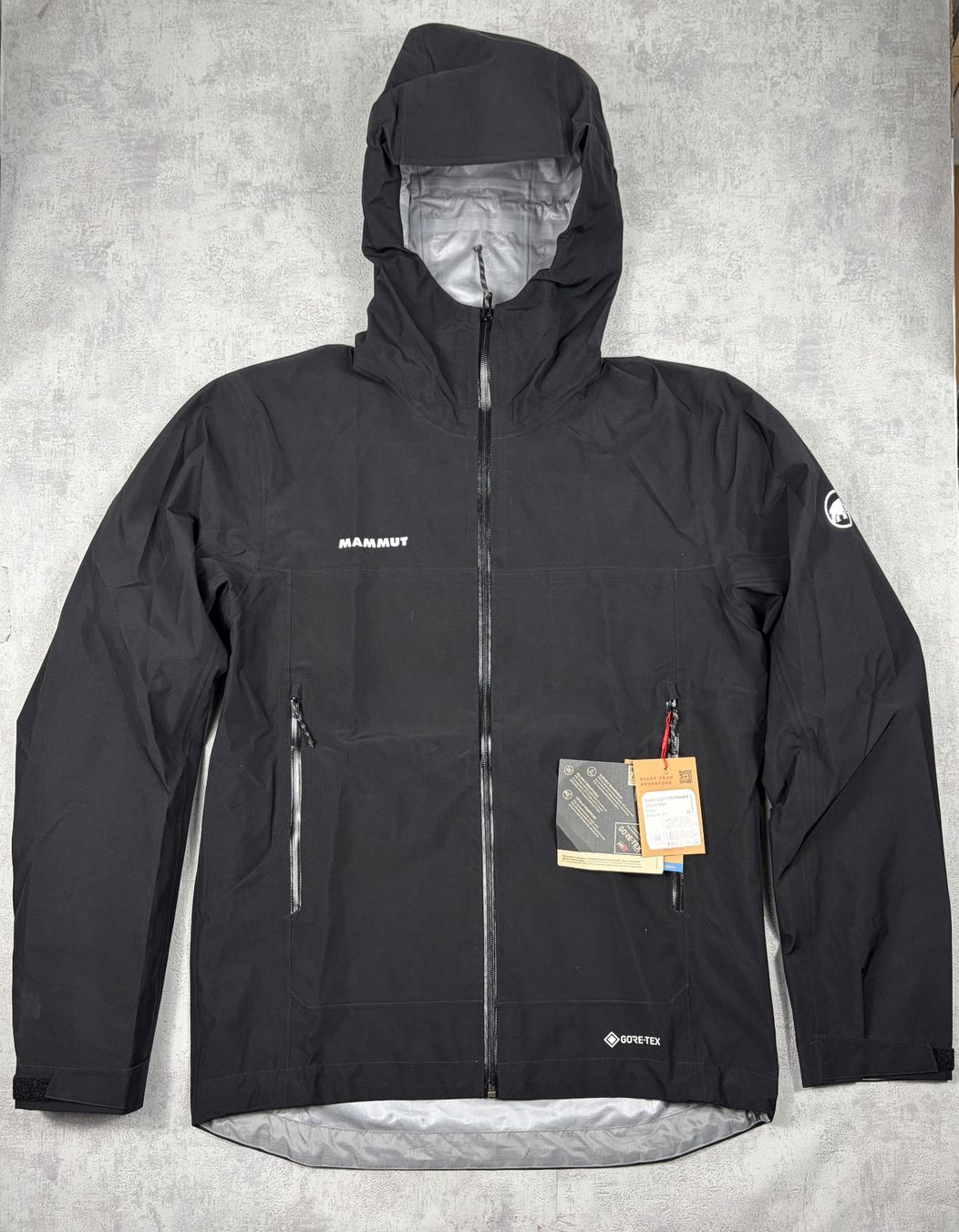 Mammut Jacken: Mammut CRATER LIGHT HOODED - Veste Hardshell - black - M – Neu und originalverpackt aus Hauterive NE von Leo_o