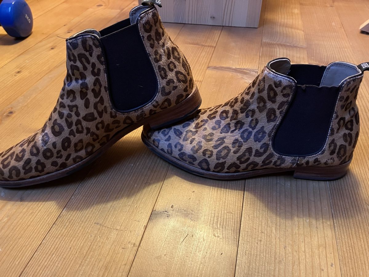 Scarpe da donna: Fell Stiefeletten, Leomuster, Gordon&Bros, Gr. 38 – Usato da Thun venduto da Naestia 1