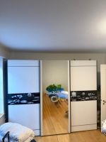 Kleiderschrank 