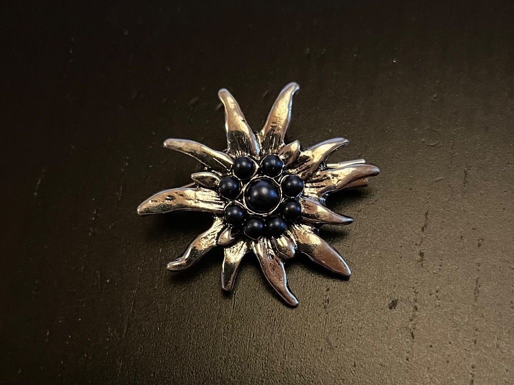 Broches & Aiguilles: Brosche Edelweiss, Nr.38 – Neuf (Voir description) à Gams par Mariawicca 1
