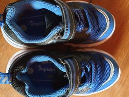 Turnschuhe grösse 24