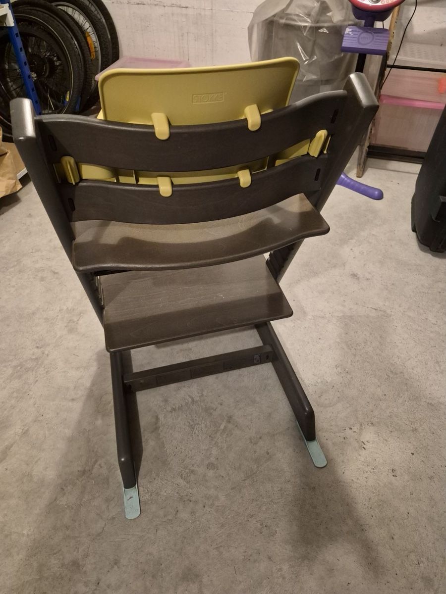 Stokke Seggioloni: Stokke Tripp Trapp Hochstuhl mit Babyset  – Usato da Sevelen venduto da gsandax 2