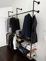 Offener Kleiderschrank 