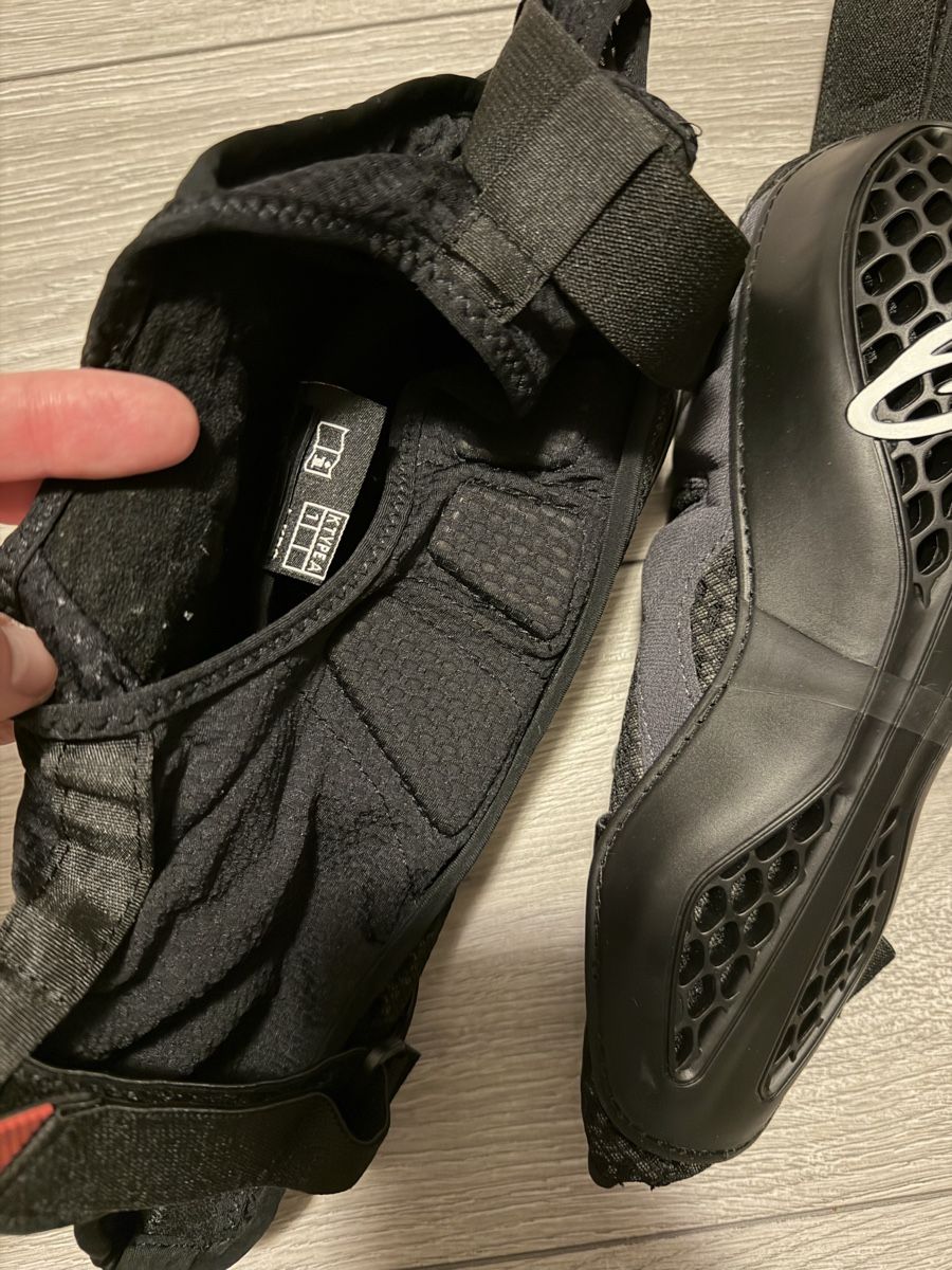 Alpinestars Schutz & Schoner: Alpinestars Sequence Knee Protectors Black – Gebraucht aus Zürich von buy_d5vz 1
