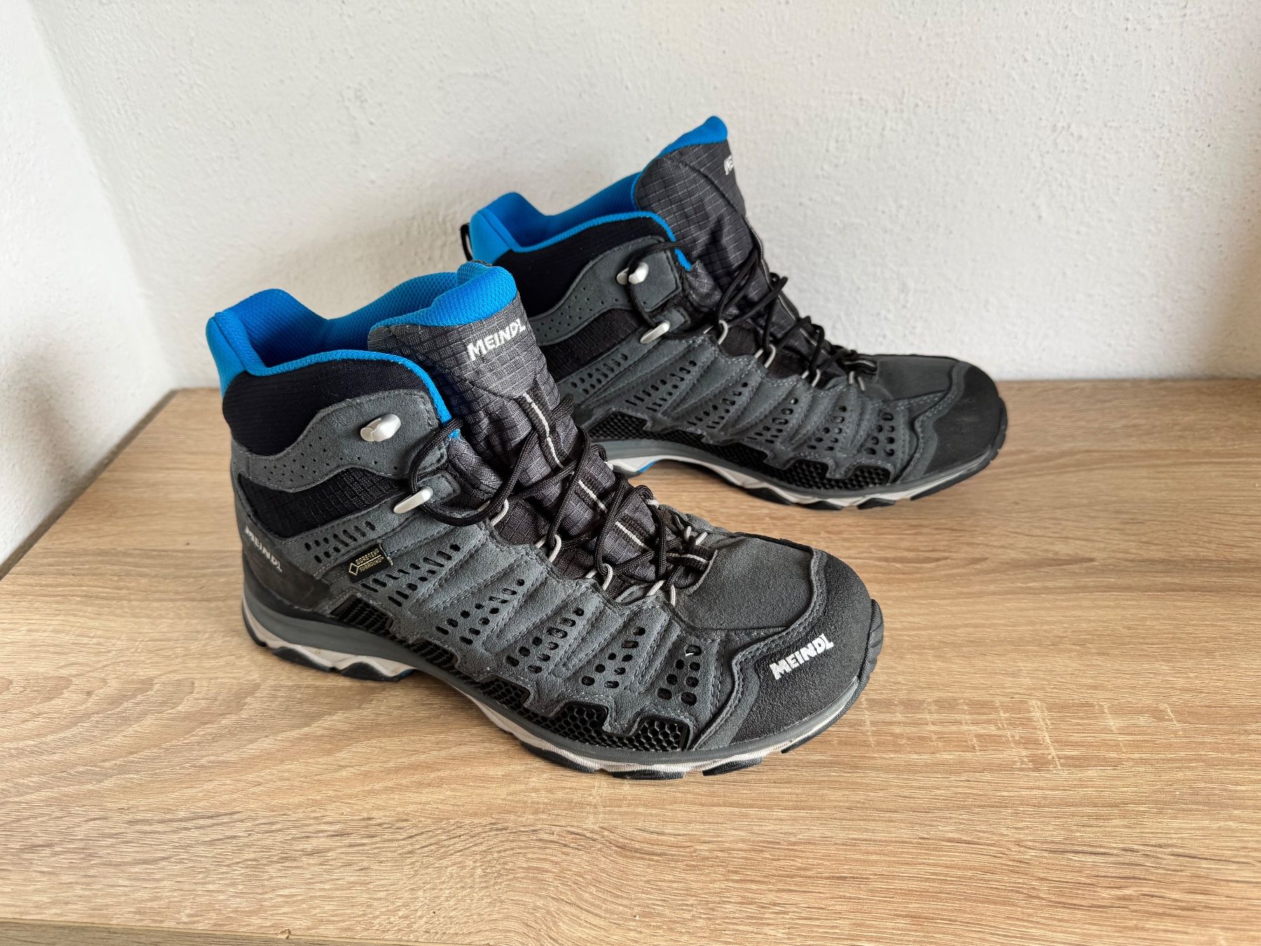 Meindl Chaussures hommes: Meindl Wanderschuhe Gr 42 – D'occasion à Frauenfeld par max11116