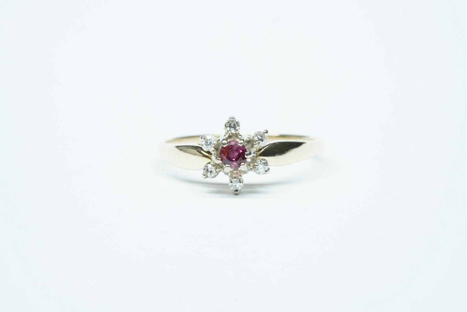 Anelli: Fingerring mit Rubin & Diamanten – Usato da Bülach venduto da Re-Jewelled