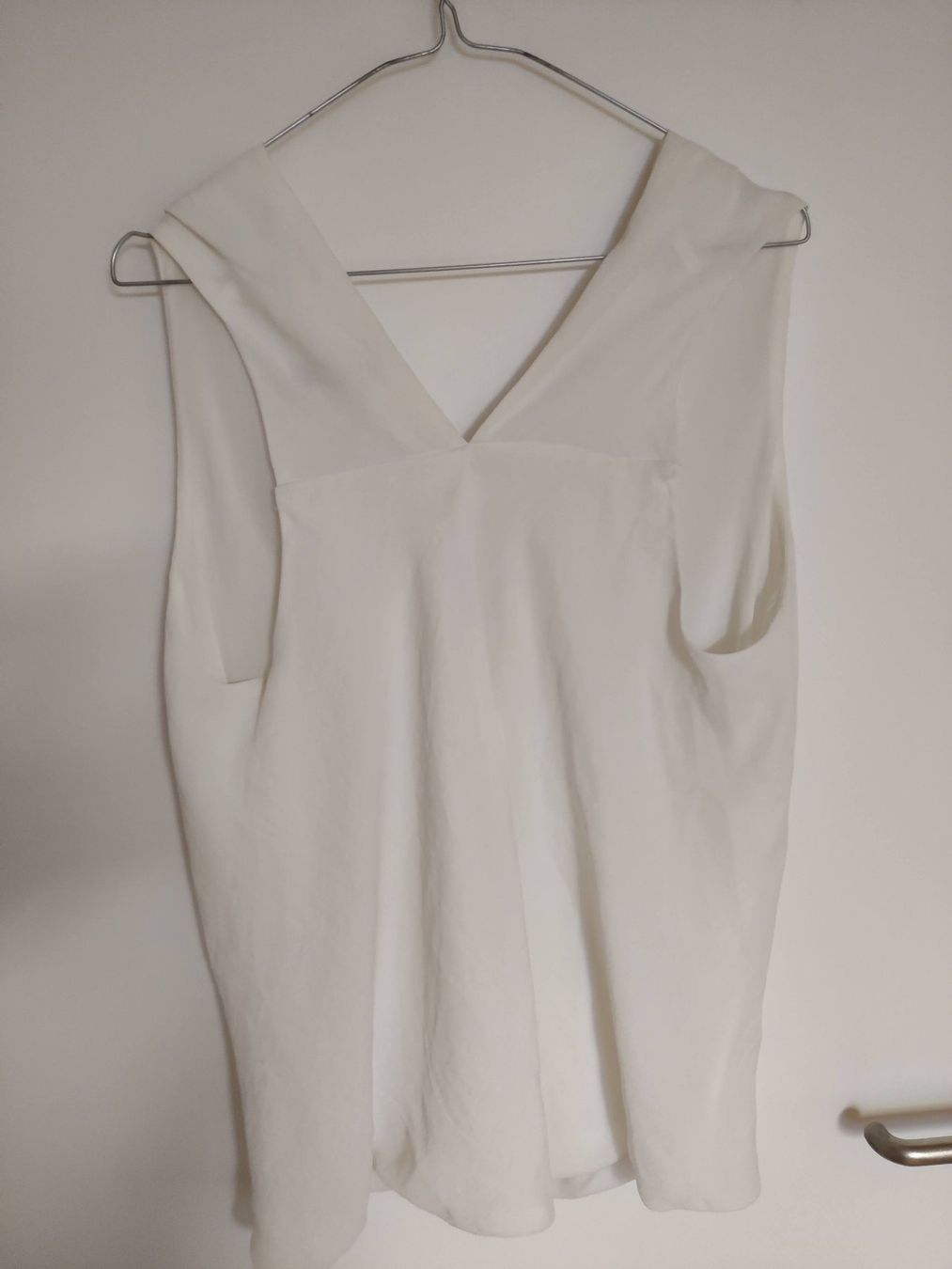 Mango Blusen: Süsse weisse Bluse, Mango Suit Collection, M – Gebraucht aus Birmensdorf ZH von Nebuliane 1