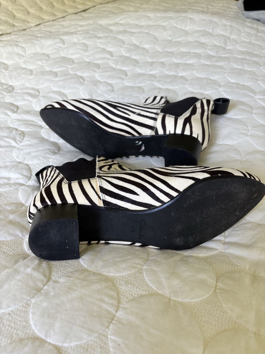 Clarks Scarpe da donna: Clarks Zebra Stiefeletten 39 neuwertig – Nuovo (secondo la descrizione) da Cham venduto da MC_0605 2