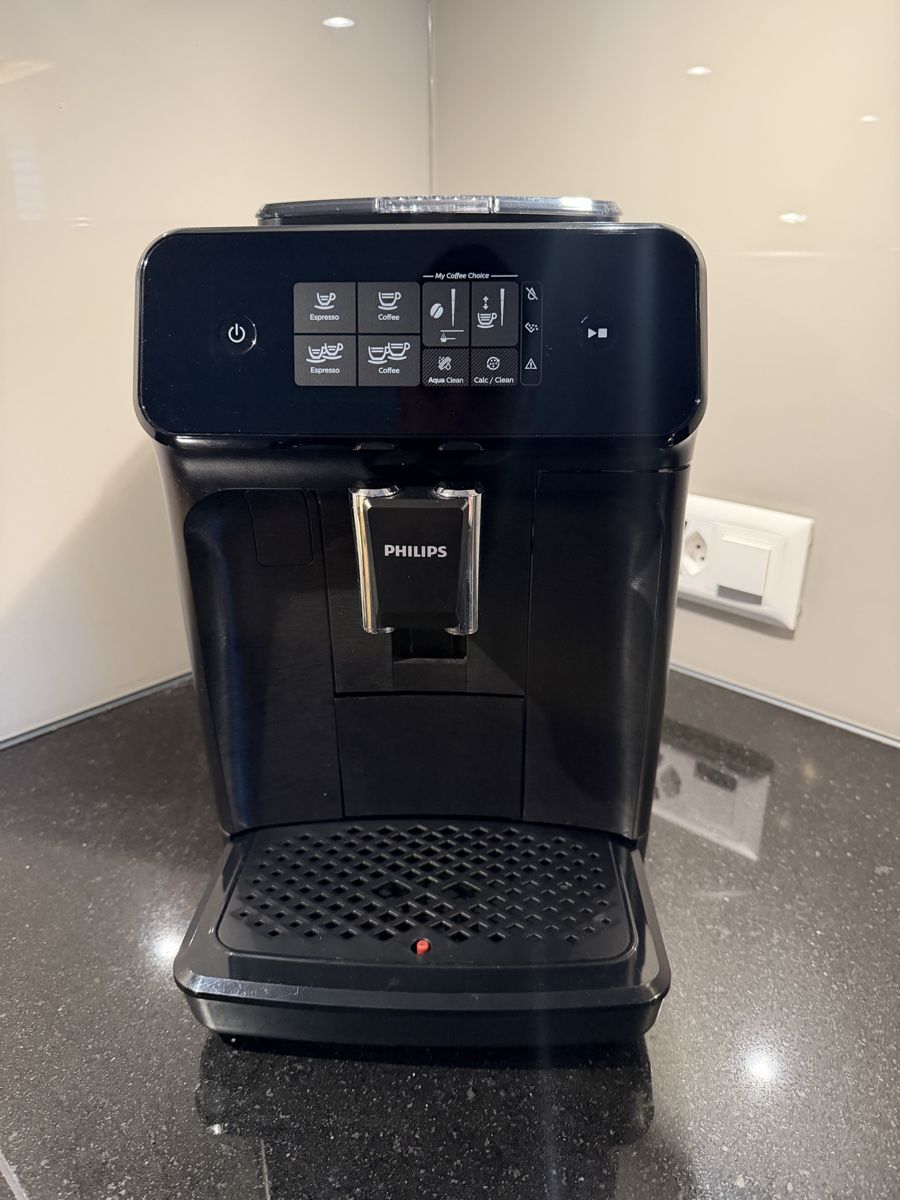 Philips Macchine per caffè & Macchine per espresso: Philips Kaffeevollautomat Series 1200 – Usato da Walchwil venduto da lion1366 1