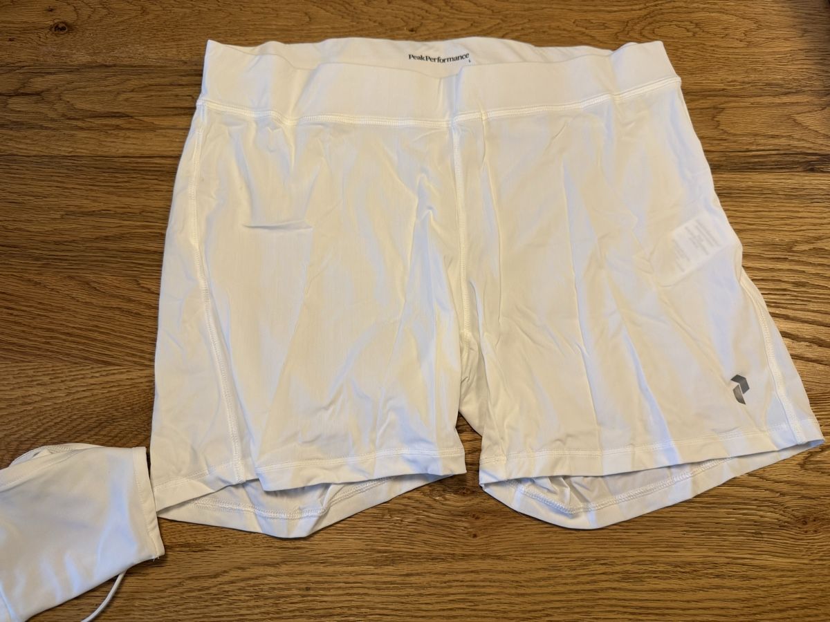 Peak Performance Vestiti: Robe de golf - Peak Performance – Usato da Le Sentier venduto da virbette 5