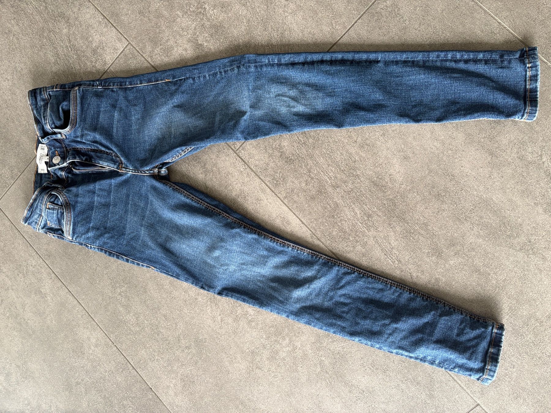 Mango Pantalons: Jeans Mango – D'occasion à Cademario par princy2