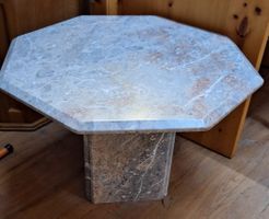Tavolino ottagonale in marmo anni 80