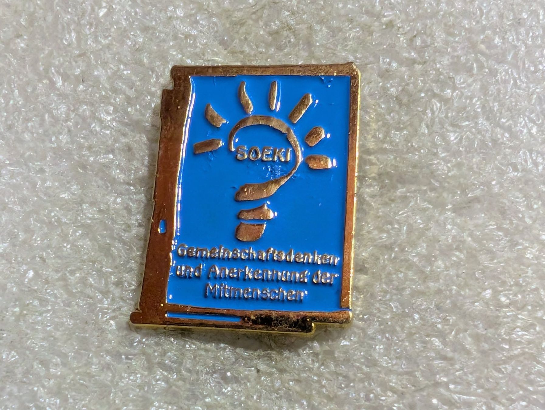 Placchette & Badge: Ansteckpin 211: Soeki – Usato da Oppligen venduto da Pin-Fall-Shop