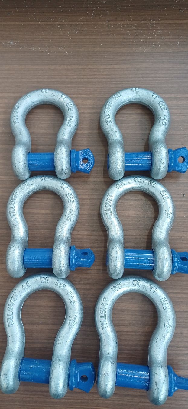Tutti gli attrezzi: manilles, gueule de vache – Nuovo e nell'imballaggio originale da Montet (Glâne) venduto da gil_h5mn