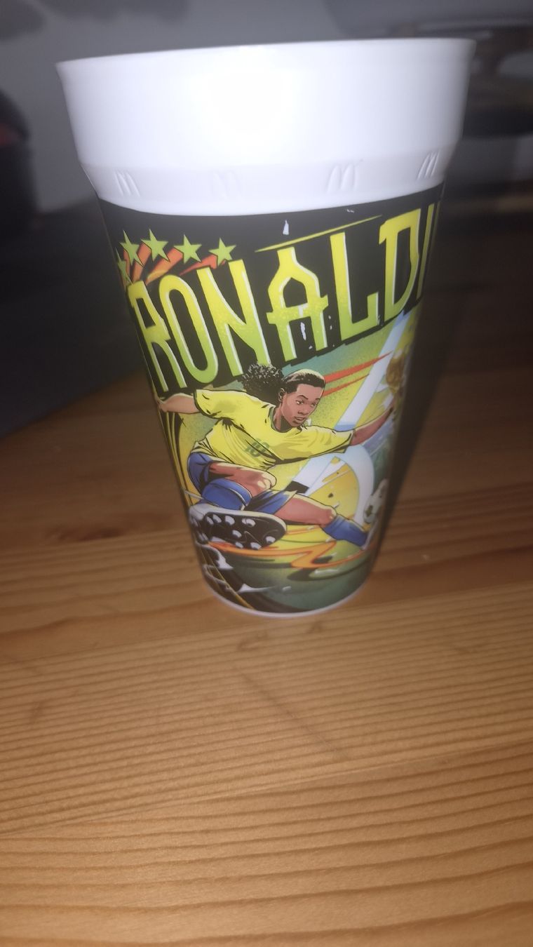 Tazze: Becher mit Ronaldo Motiv Neu – Nuovo e nell'imballaggio originale da Basel venduto da gio_d9qn