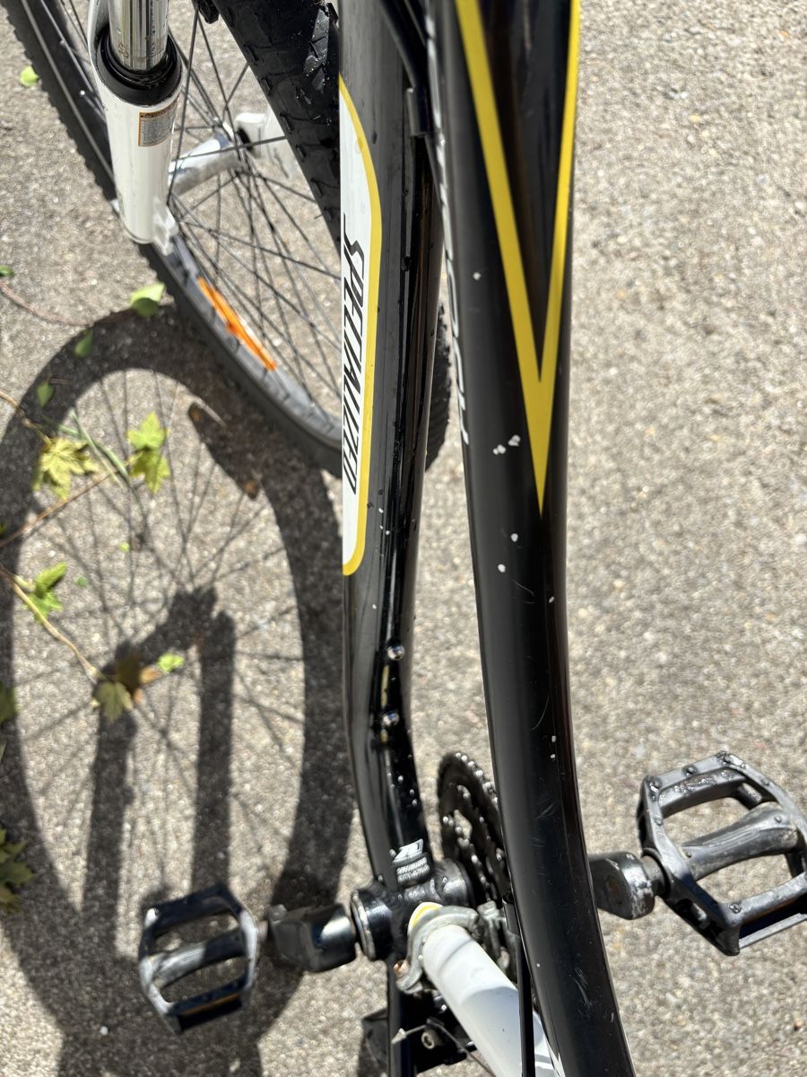 Specialized Biciclette: Specialized Hotrock Mountain Bike 24" – Usato da Wettingen venduto da  7