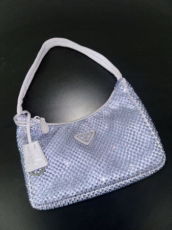 Prada Re-Edition 2000 Mini Handtasche Crystal Lila Limited