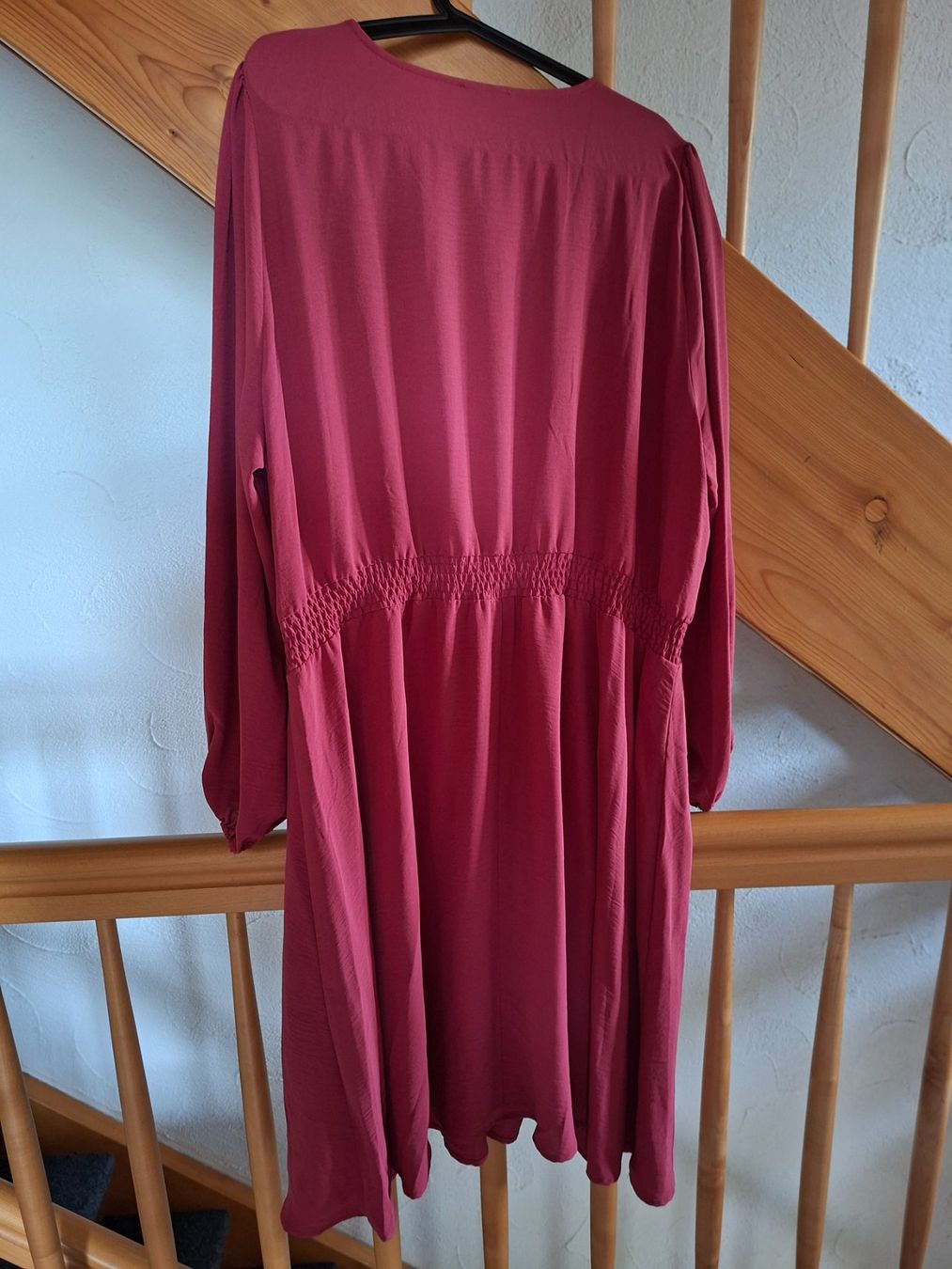 Only Vestiti: Kleid rot – Nuovo (secondo la descrizione) da Oberwil/Dägerlen venduto da Dominique1606 1