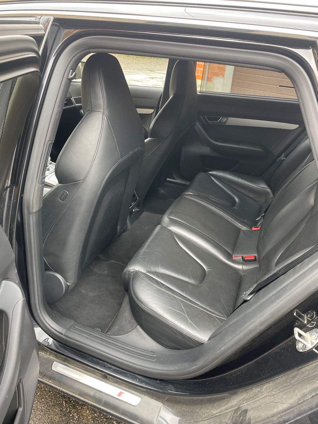 Audi Automobili: Audi S6 5.2 V10 Quattro – Usato da Heitenried venduto da Alpuchalb 5