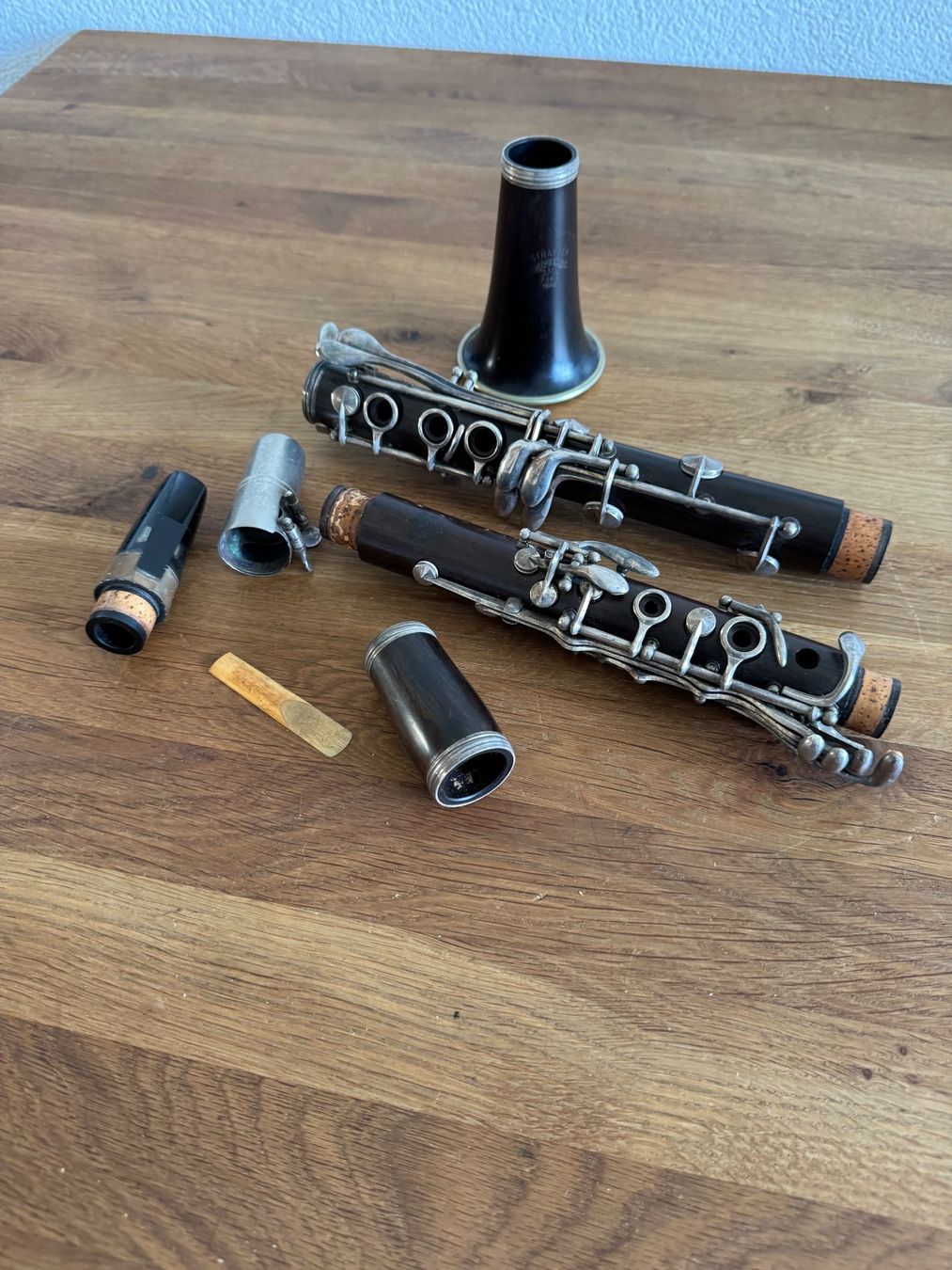 Strumenti musicali: Alte Klarinette Von Strasser – Usato da Frauenfeld venduto da lona05