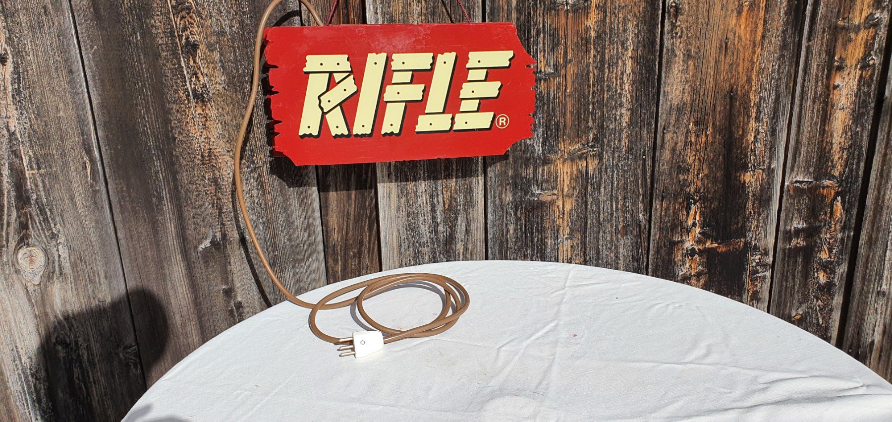 Insegne: Rifle Leuchtschild – Usato da Riggisberg venduto da Yellowcoyote 1