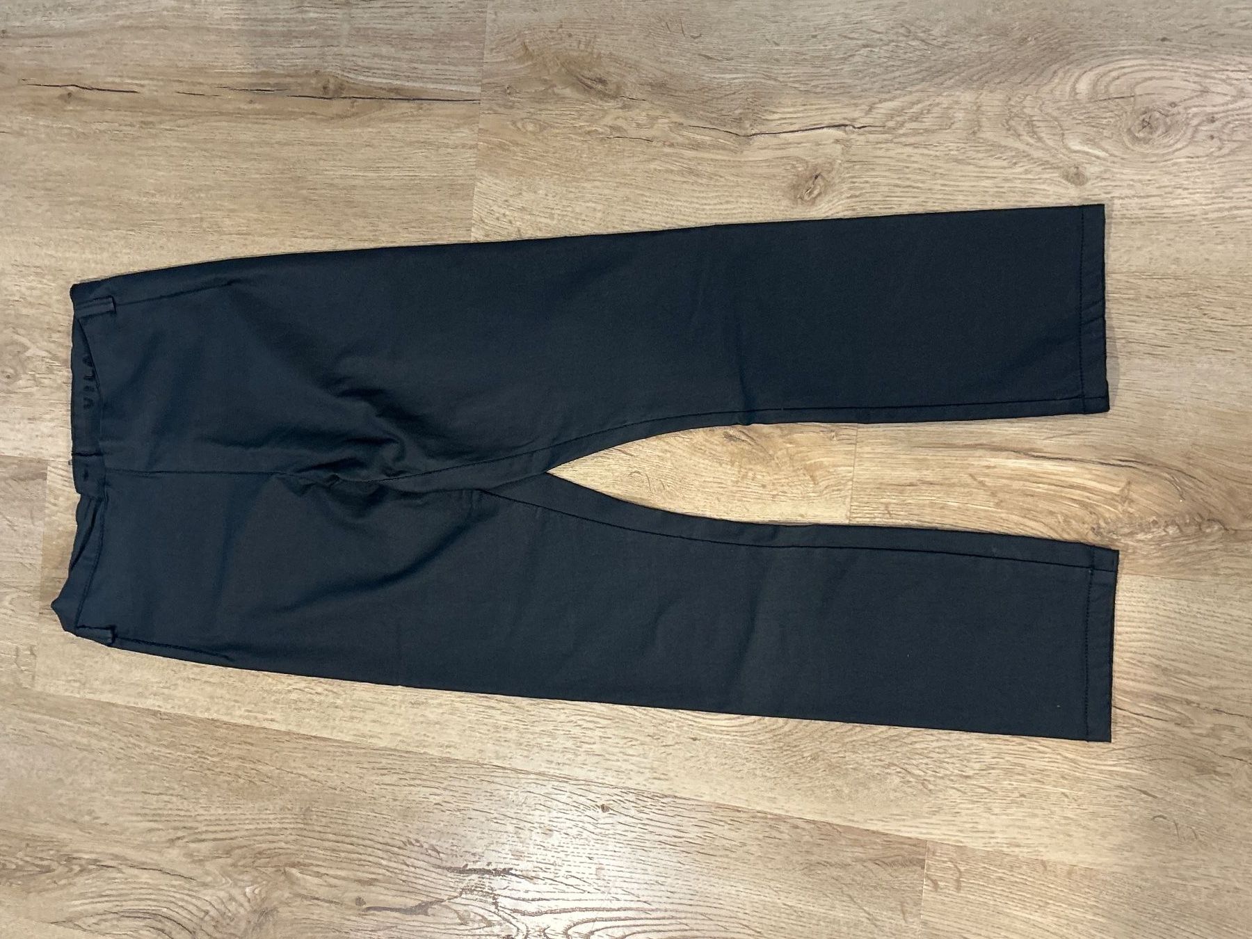Vila Hosen: Damen Hose schwarz von Vila Gr. L – Gebraucht aus Brunnen von Nala2929 1