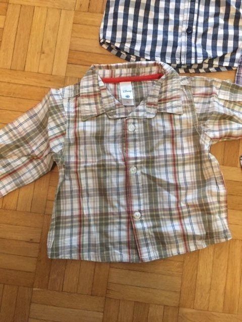 Lotti & Set di vestiti: Kleiderpaket 3-teilig Junge Gr. 74 – Usato da Emmen venduto da Aribini 1