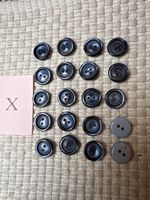 20 Kunststoff Knöpfe Blau
