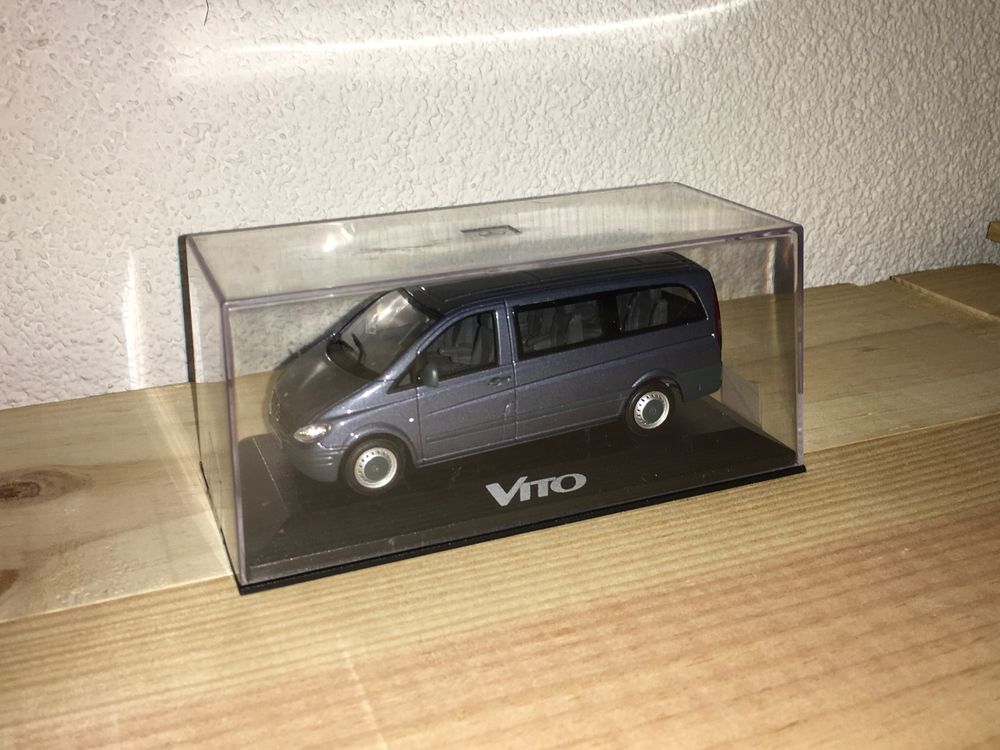 Busch 51155 Mercedes-Benz Vito BRK Würzburg Spur H0