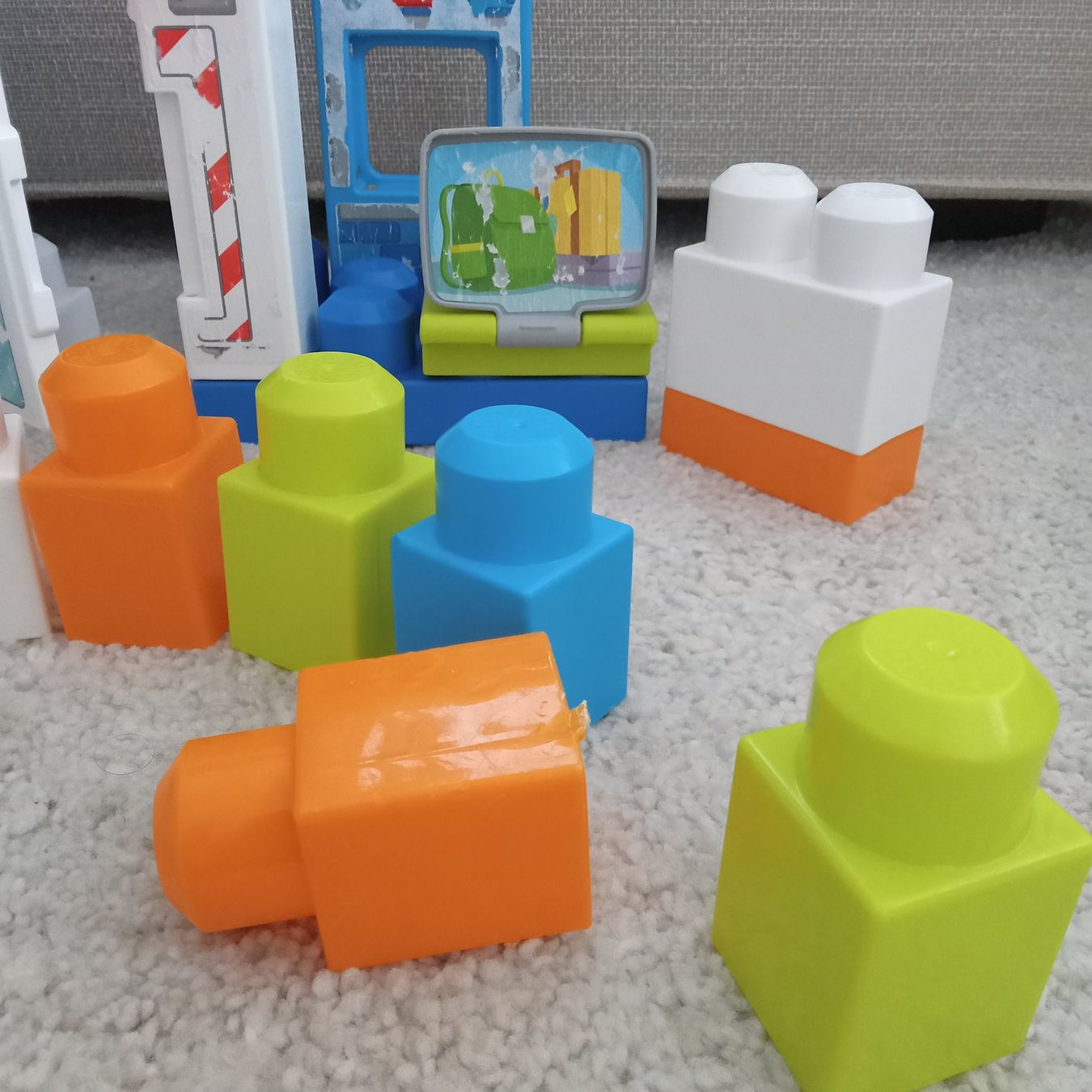 Fisher-Price Jouets: Bausteine Mega Blocks Learn 40 Stk. + Airport – D'occasion à Baden par Gian_Lu 6