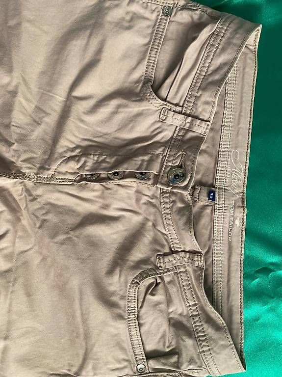 Pantaloni: Tom Tailor Caprihose 36 – Usato da St. Gallen venduto da Konstanza 2