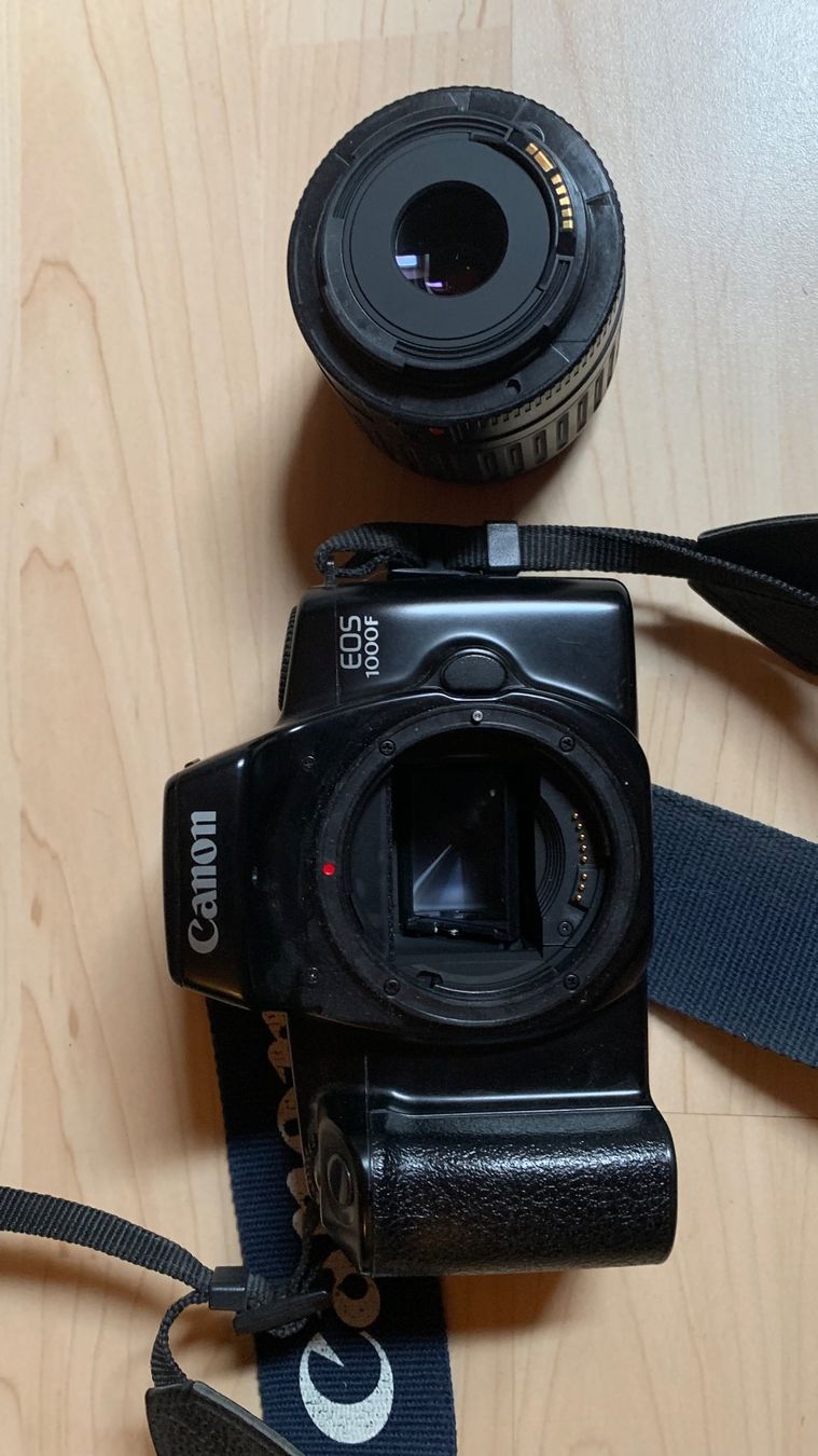 Canon Fotocamera: Canon EOS 1000f – Usato da Banco venduto da mic_ckx7 1