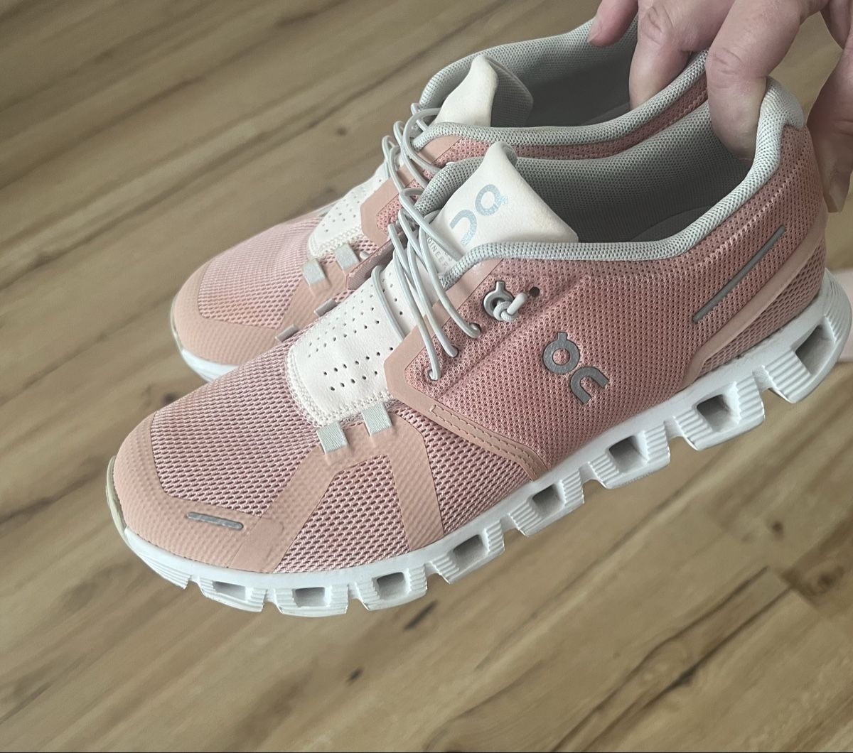 On Scarpe da donna: On Cloud 5 Sneaker in rosa, Grösse 39  – Usato da Dietikon venduto da rts888 1