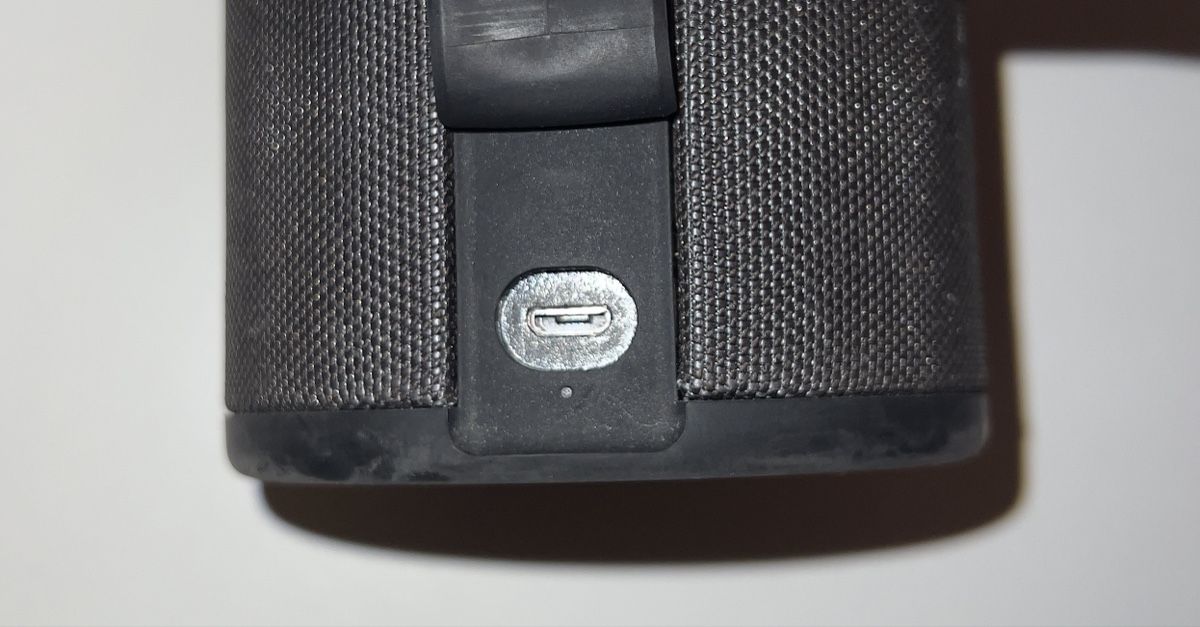 Ultimate Ears Lautsprecher: Enceinte Ultimate Ears MegaBoom noire bon état – Gebraucht aus Renens VD von micael_rbo 3