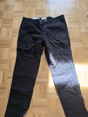 Schwarze Cino Hose 36/32