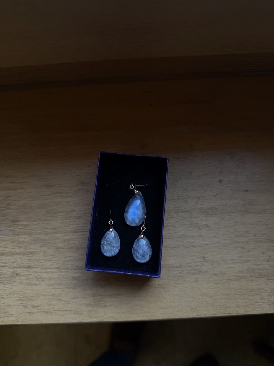 Pendentifs: Set mit Mondstein – Neuf avec emballage d'origine à Donat par troja007