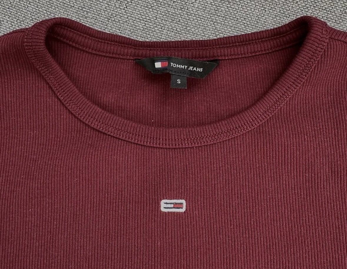 Tommy Hilfiger T-shirts: T-Shirt Tommy Hilfiger – Neuf (Voir description) à Balzers par Lorena-H