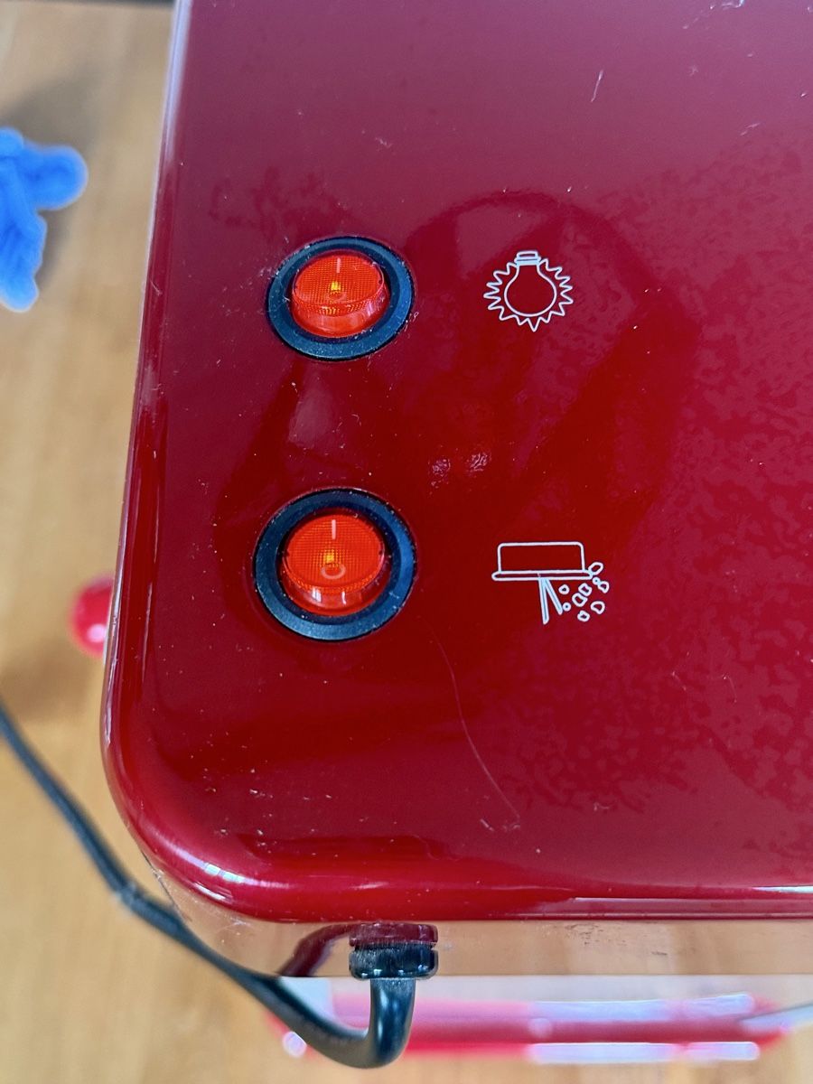 Küchengeräte: Machine à pop-corn Nostalgia Electrics rouge rétro – Neu (gemäss Beschreibung) aus Ste-Croix von Astonmp 2