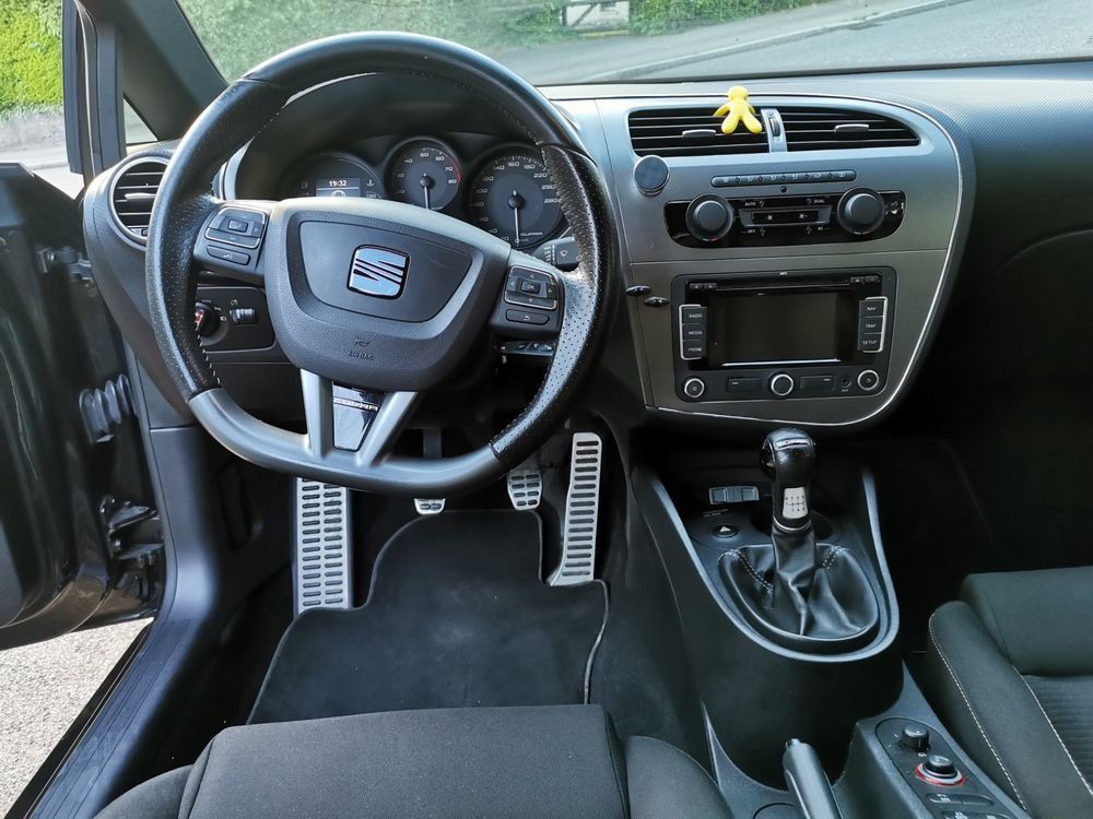 Seat Automobili: Seat Leon Cupra 2010 - 240ch – Usato da Fribourg venduto da ric_k87m 4
