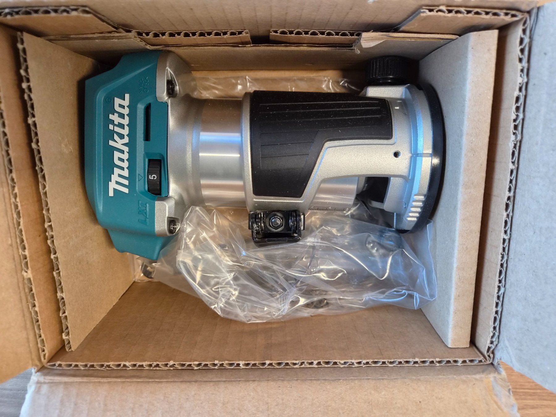 Makita Tous les outils: DRT50Z Akku-Multifunktionsfrse – Neuf (Voir description) à Gossau ZH par OrderflowAG