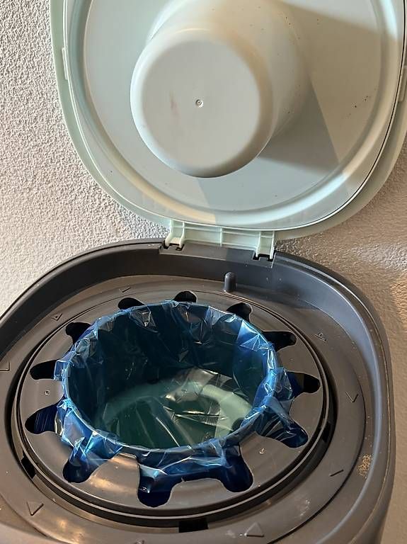 Cestini per rifiuti: windeleimer tommee tippee – Usato da Laufen venduto da love_it 3