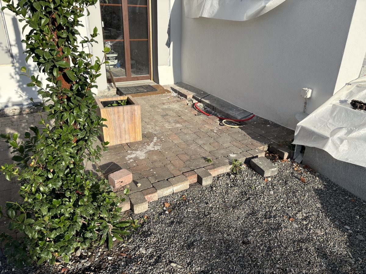 Steine & Dachziegeln: Pflastersteine, Terrassensteine ca.25m2 – Gebraucht aus Faulensee von Liebes_Kind_2019 1